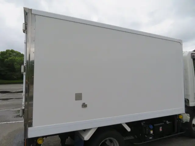 いすゞ エルフ 2RG-NLR88AN(2WD)の写真35