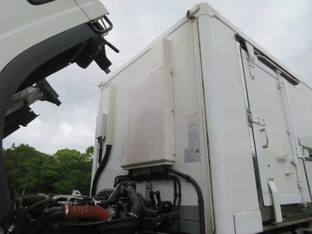 いすゞ エルフ 2RG-NLR88AN(2WD)の写真36
