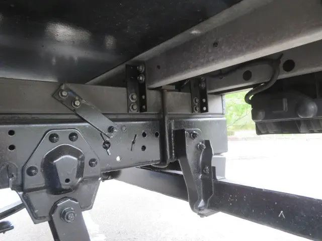 いすゞ エルフ 2RG-NLR88AN(2WD)の写真45