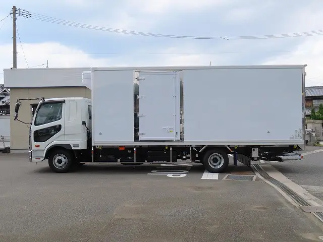 三菱 ファイター 2KG-FK65F(2WD)の写真4