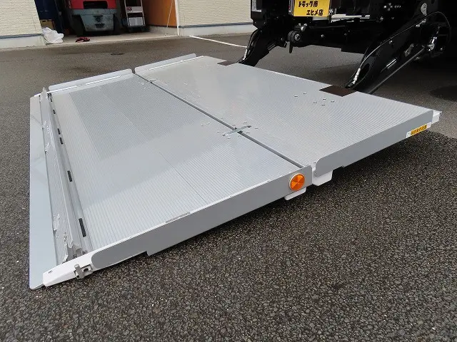 三菱 ファイター 2KG-FK65F(2WD)の写真38