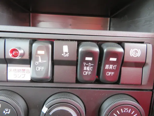 三菱 ファイター 2KG-FK65F(2WD)の写真18