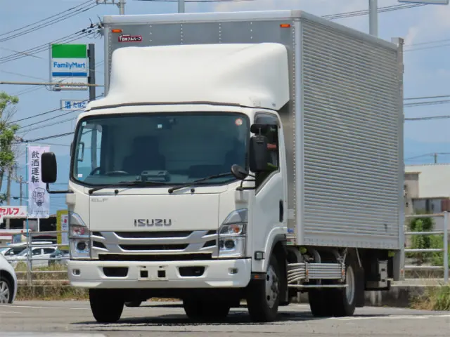 いすゞ エルフ 2RG-NPR88AN(2WD)の写真1