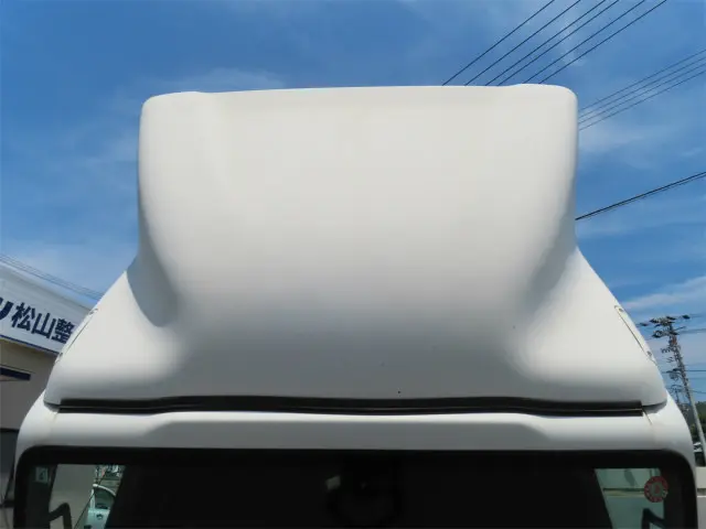 いすゞ エルフ 2RG-NPR88AN(2WD)の写真6