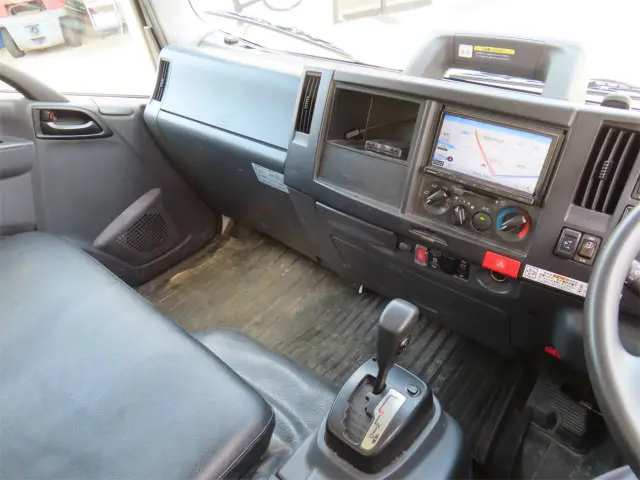 いすゞ エルフ 2RG-NPR88AN(2WD)の写真12