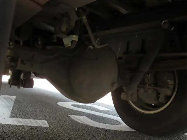 いすゞ エルフ 2RG-NPR88AN(2WD)の写真44
