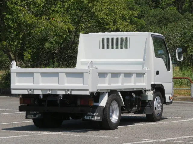 いすゞ エルフ TPG-NKR85AN(2WD)の写真3