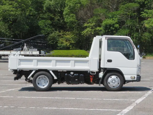 いすゞ エルフ TPG-NKR85AN(2WD)の写真5