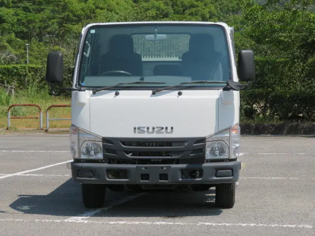 いすゞ エルフ TPG-NKR85AN(2WD)の写真6