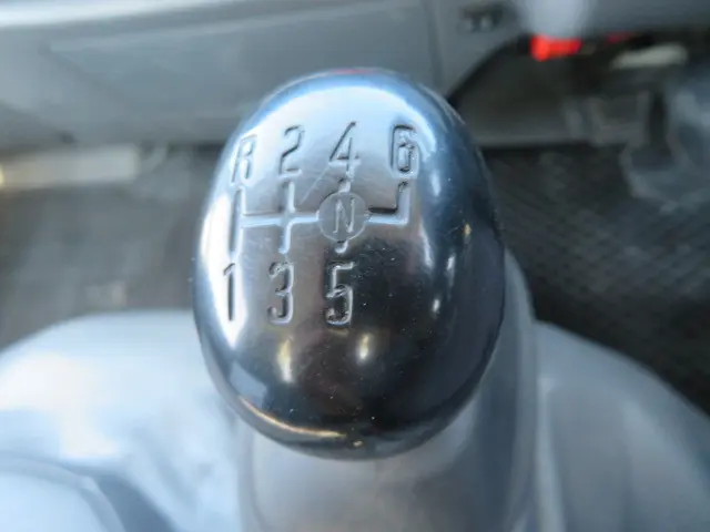 いすゞ エルフ TPG-NKR85AN(2WD)の写真21