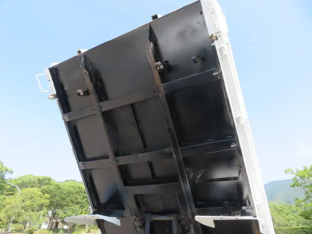 いすゞ エルフ TPG-NKR85AN(2WD)の写真48