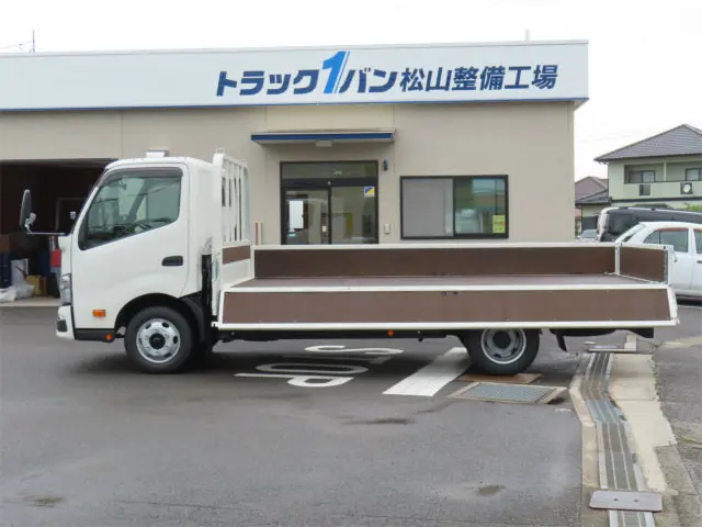 日野 デュトロ 2WG-XZU713M(2WD)の写真8