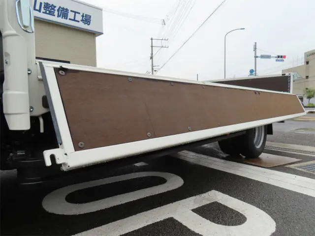 日野 デュトロ 2WG-XZU713M(2WD)の写真32