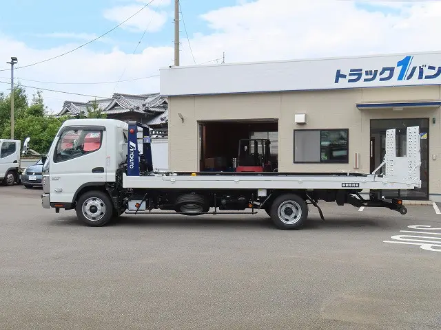 三菱 キャンター 2RG-FEB80(2WD)の写真3