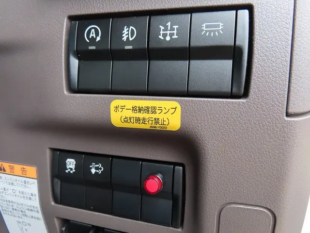 三菱 キャンター 2RG-FEB80(2WD)の写真15