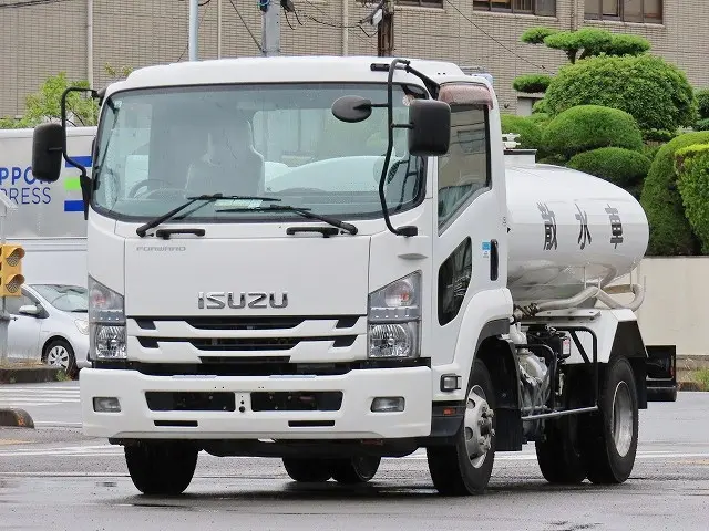 いすゞ フォワード TKG-FRR90S1(2WD)の写真1