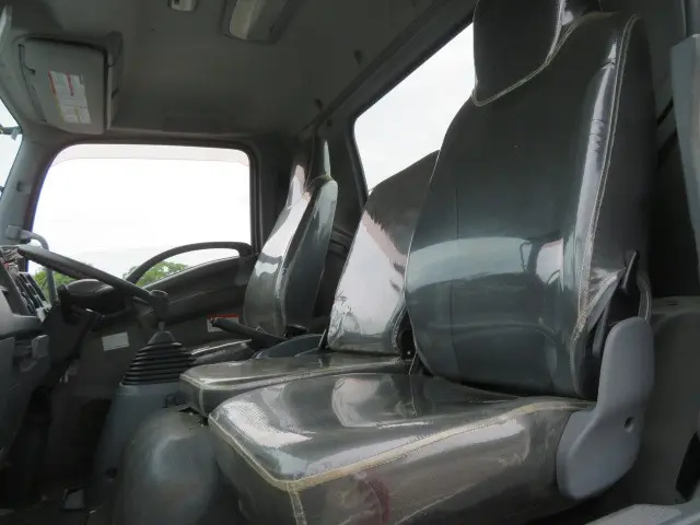 いすゞ フォワード TKG-FRR90S1(2WD)の写真10