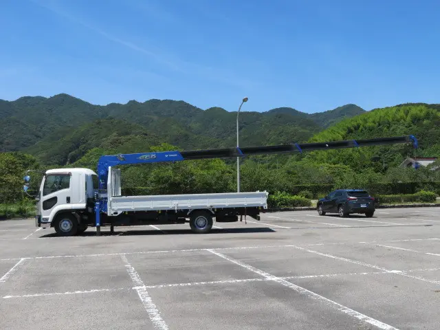 いすゞ フォワード TKG-FRR90S2(2WD)の写真8