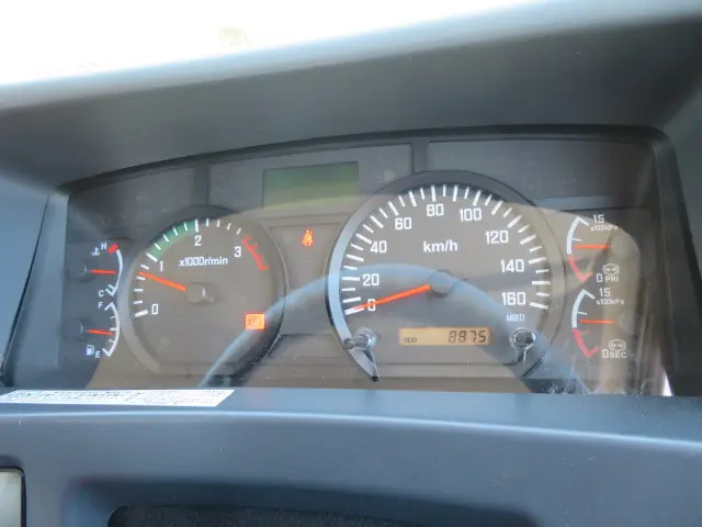 いすゞ フォワード TKG-FRR90S2(2WD)の写真11