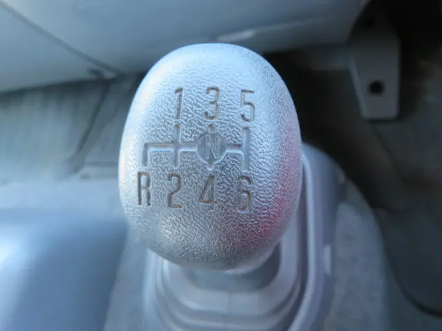 いすゞ フォワード TKG-FRR90S2(2WD)の写真16