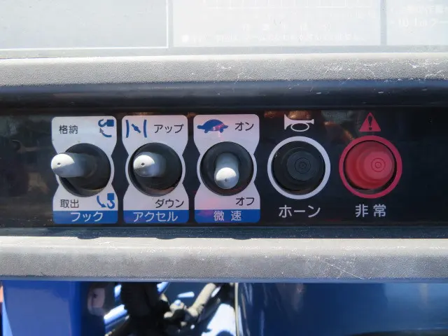 いすゞ フォワード TKG-FRR90S2(2WD)の写真33