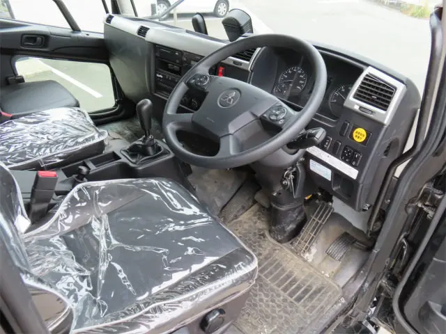 三菱 ファイター 2KG-FK62FZ(2WD)の写真9