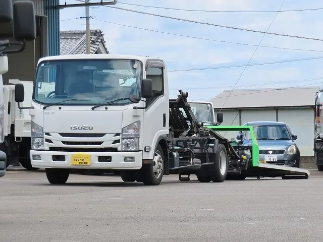 いすゞ エルフ TRG-NPR85AN(2WD)の写真1