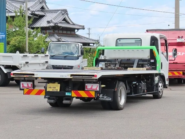 いすゞ エルフ TRG-NPR85AN(2WD)の写真2