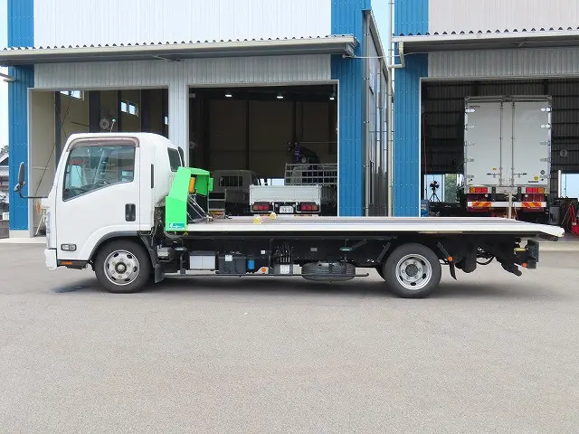 いすゞ エルフ TRG-NPR85AN(2WD)の写真3