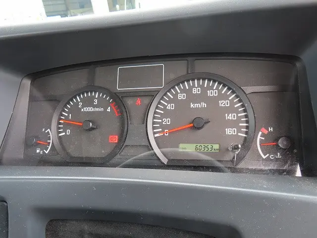 いすゞ エルフ TRG-NPR85AN(2WD)の写真12