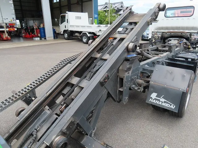 いすゞ エルフ TRG-NPR85AN(2WD)の写真46