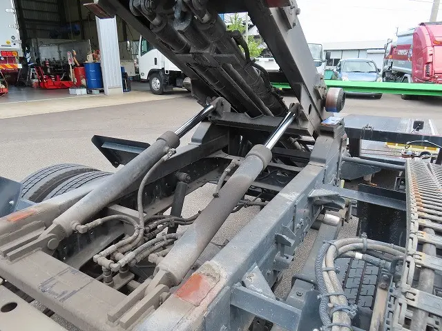 いすゞ エルフ TRG-NPR85AN(2WD)の写真48