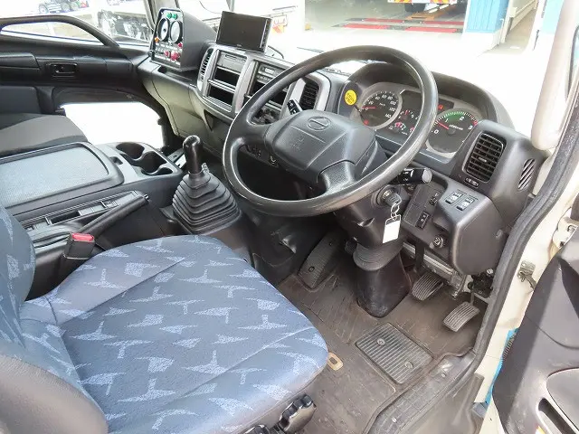 日野 レンジャー TKG-GD7JJAA(2WD)の写真7