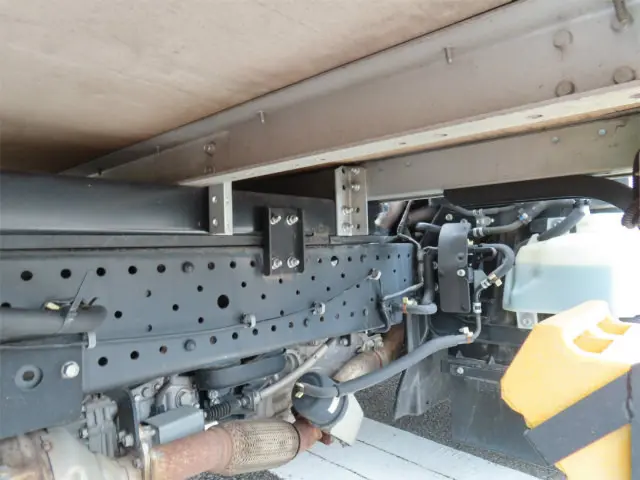 いすゞ エルフ TRG-NLR85AN(2WD)の写真46
