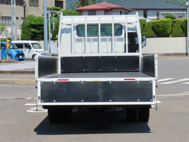 三菱 キャンター 2RG-FEB50(2WD)の写真8