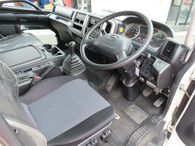 日野 レンジャー QKG-FE7JMAA(2WD)の写真9