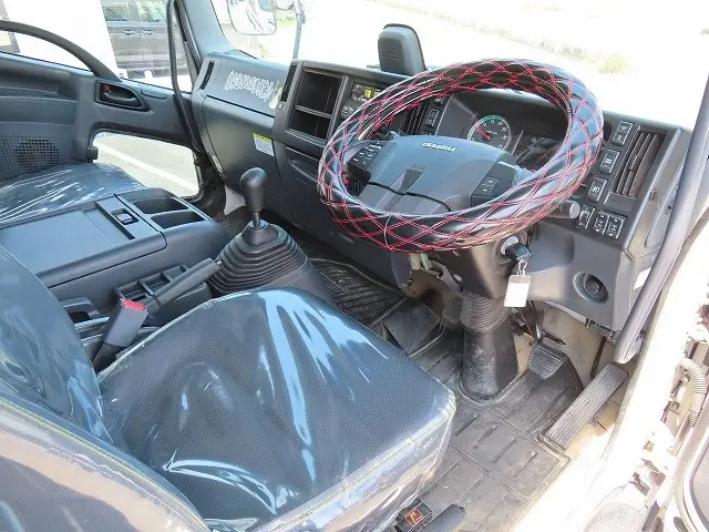 いすゞ フォワード 2RG-FRS90S2(4WD)の写真3