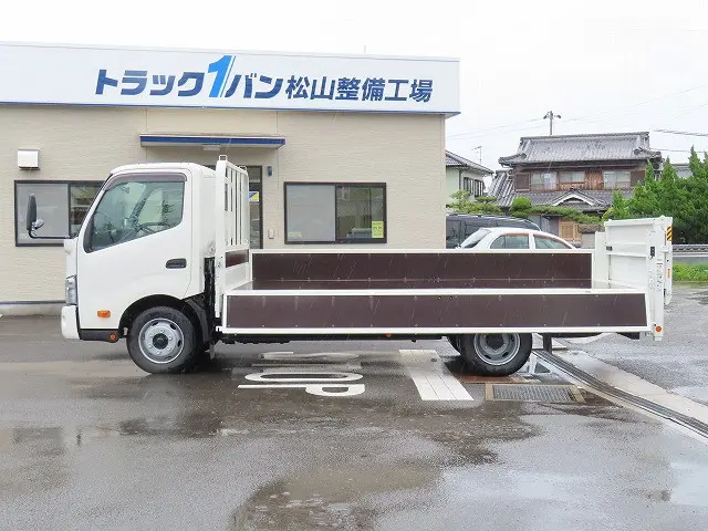 日野 デュトロ 2DG-XZU712M(2WD)の写真8