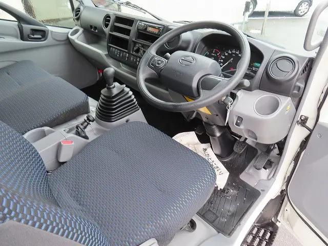 日野 デュトロ 2DG-XZU712M(2WD)の写真11