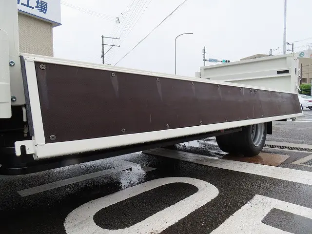 日野 デュトロ 2DG-XZU712M(2WD)の写真31