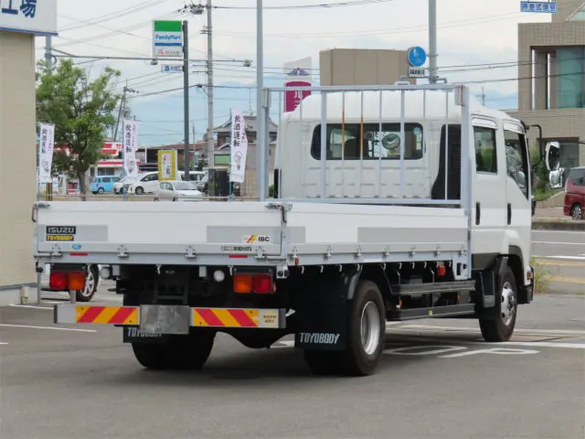いすゞ フォワード SKG-FSR90S2(2WD)の写真3