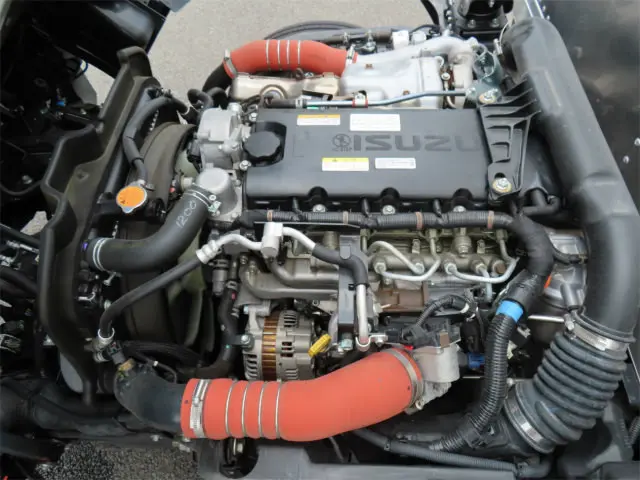 いすゞ エルフ 2TG-NLR88AM(2WD)の写真40