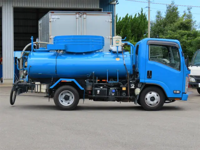 いすゞ エルフ 2RG-NMR88N(2WD)の写真5