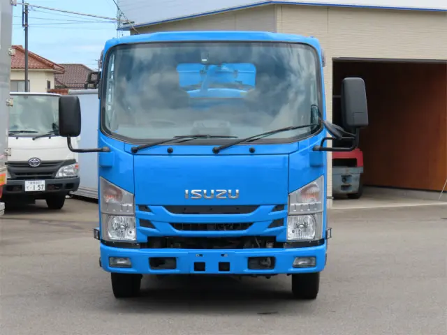 いすゞ エルフ 2RG-NMR88N(2WD)の写真6