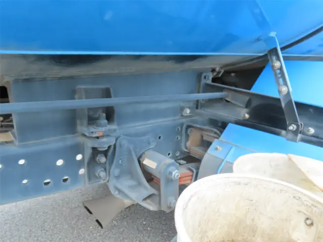 いすゞ エルフ 2RG-NMR88N(2WD)の写真44