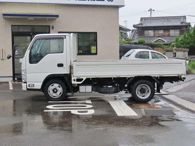 いすゞ エルフ TRG-NJR85A(2WD)の写真4
