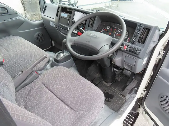 いすゞ エルフ TRG-NJR85A(2WD)の写真12