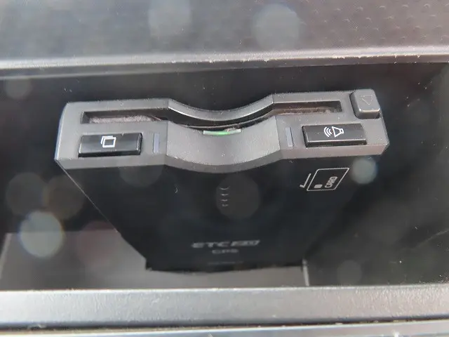 いすゞ エルフ TRG-NJR85A(2WD)の写真20