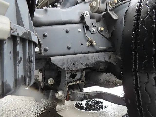 いすゞ エルフ TRG-NJR85A(2WD)の写真48