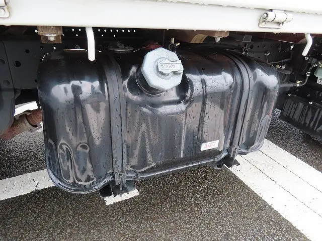 いすゞ エルフ TRG-NJR85A(2WD)の写真49
